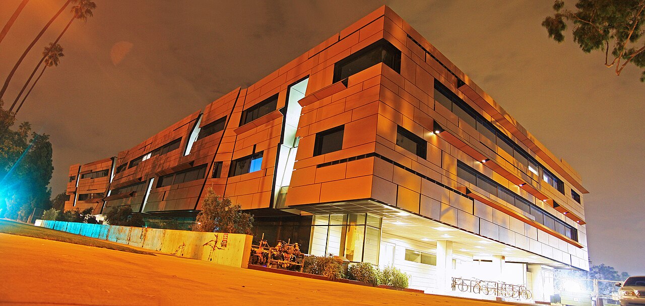 加州理工学院