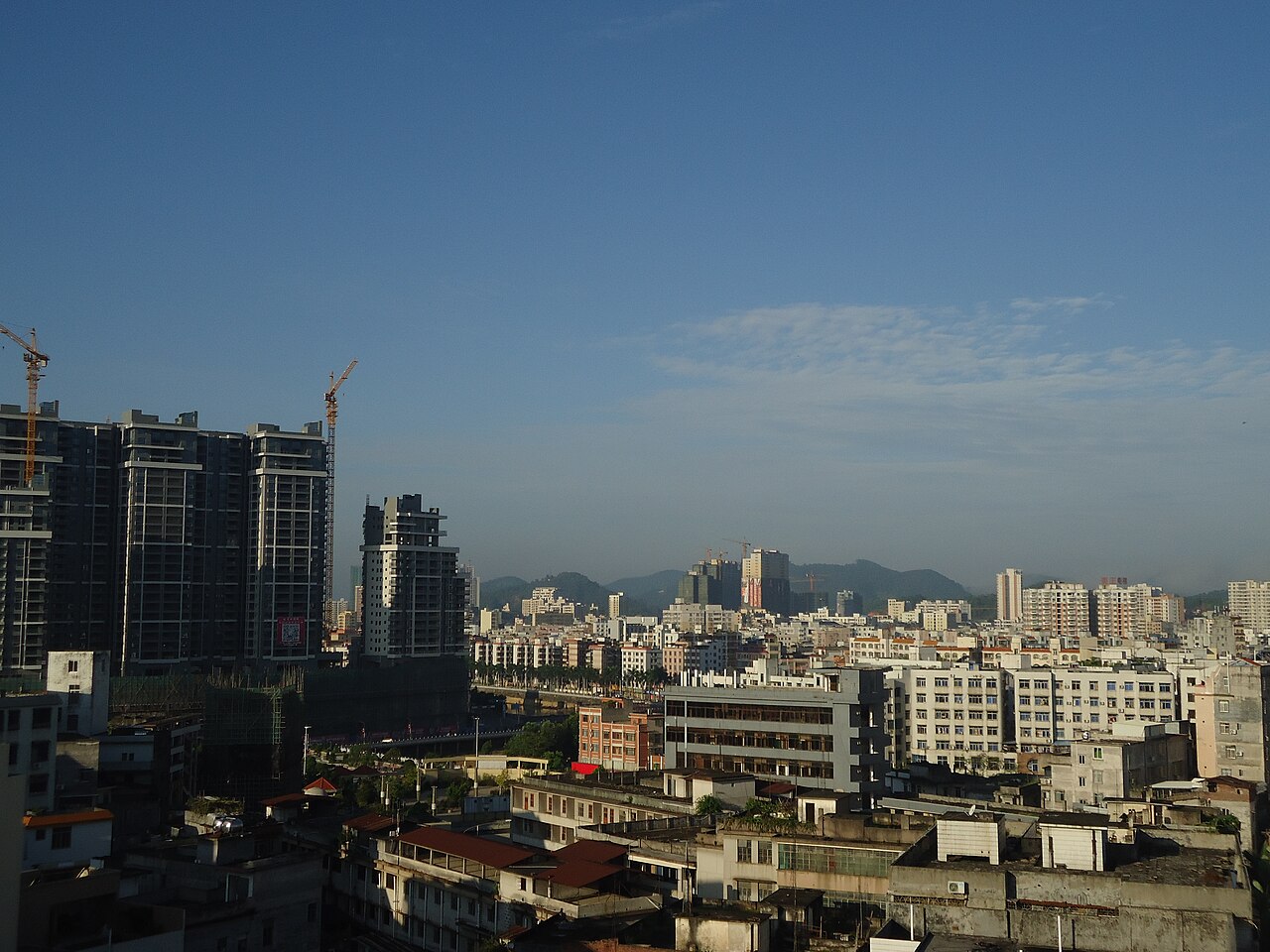 Xinyi