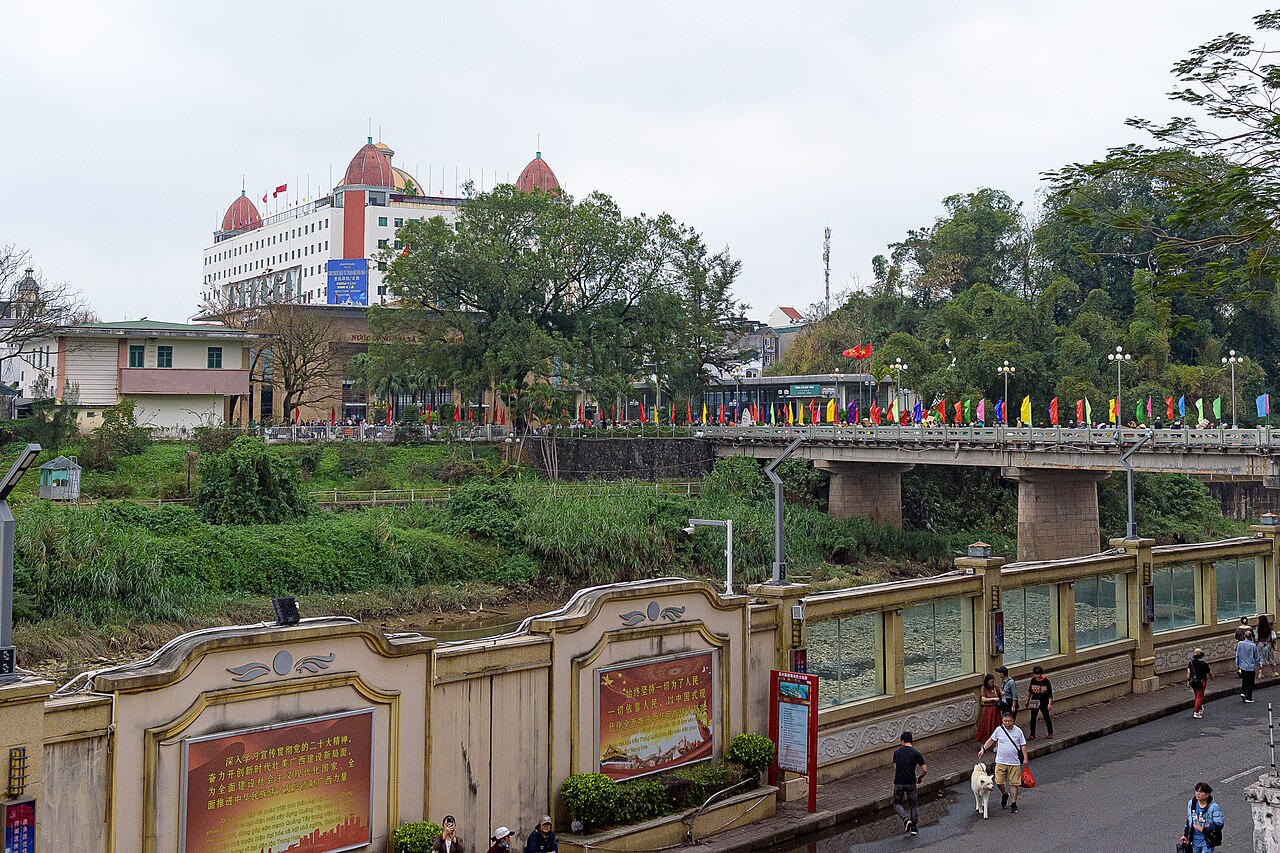 防城港
