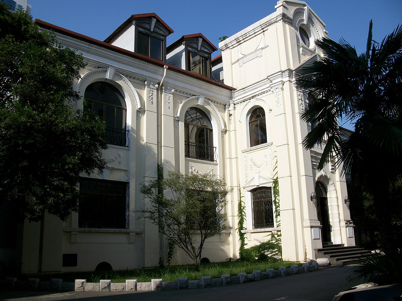 جامعة نانجينغ الطبية