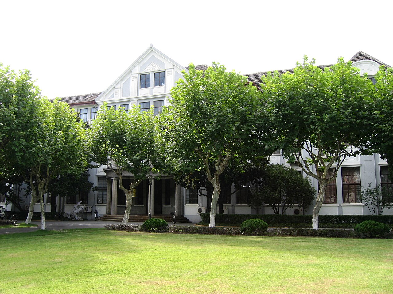 复旦大学