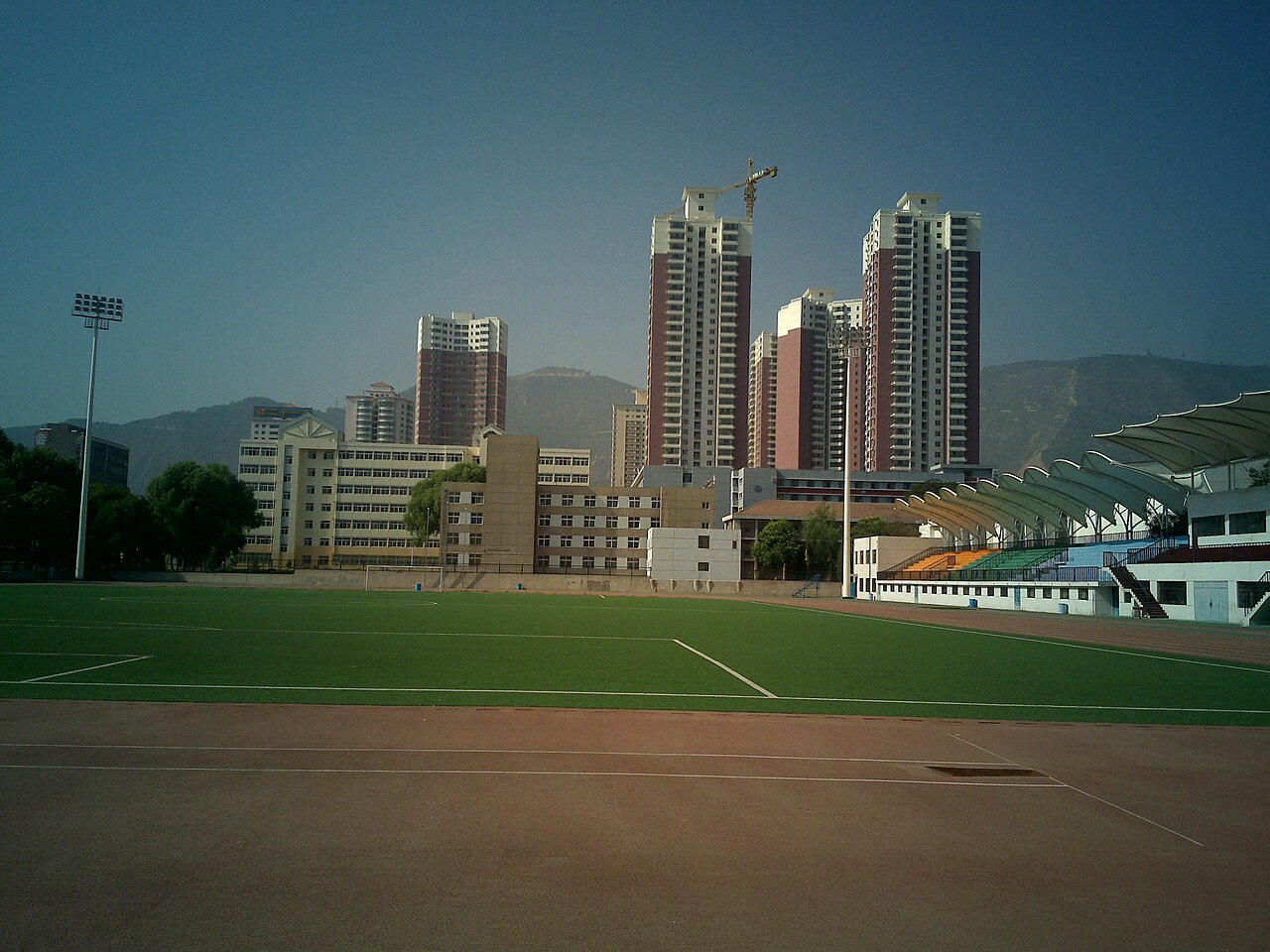 兰州大学