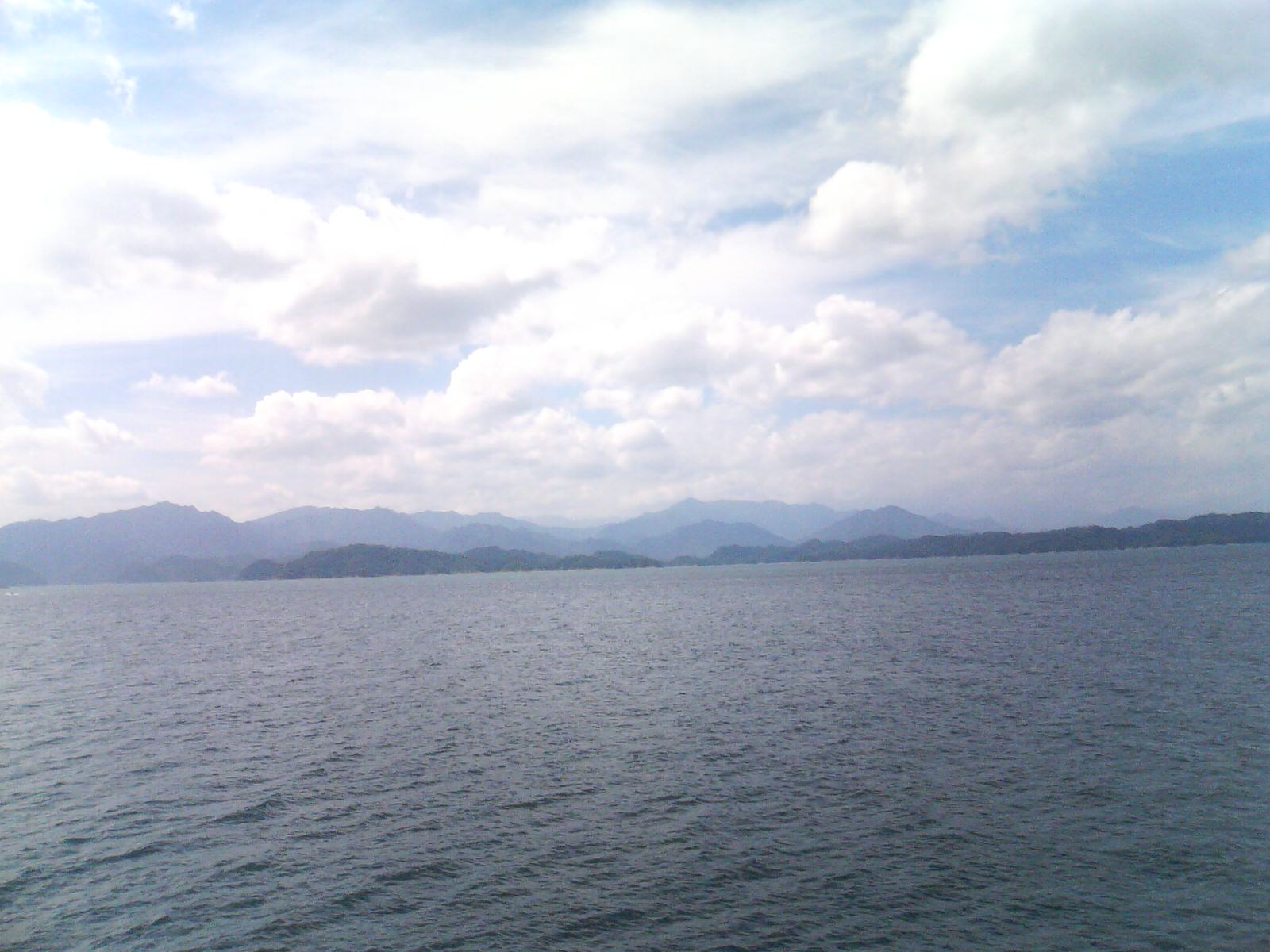 Qiandao Lake (Thousand Island Lake)
