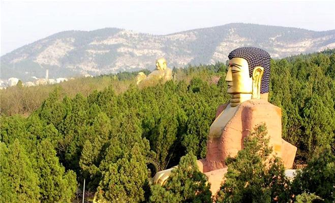 جبل الألف بوذا (تشيانفوشان)