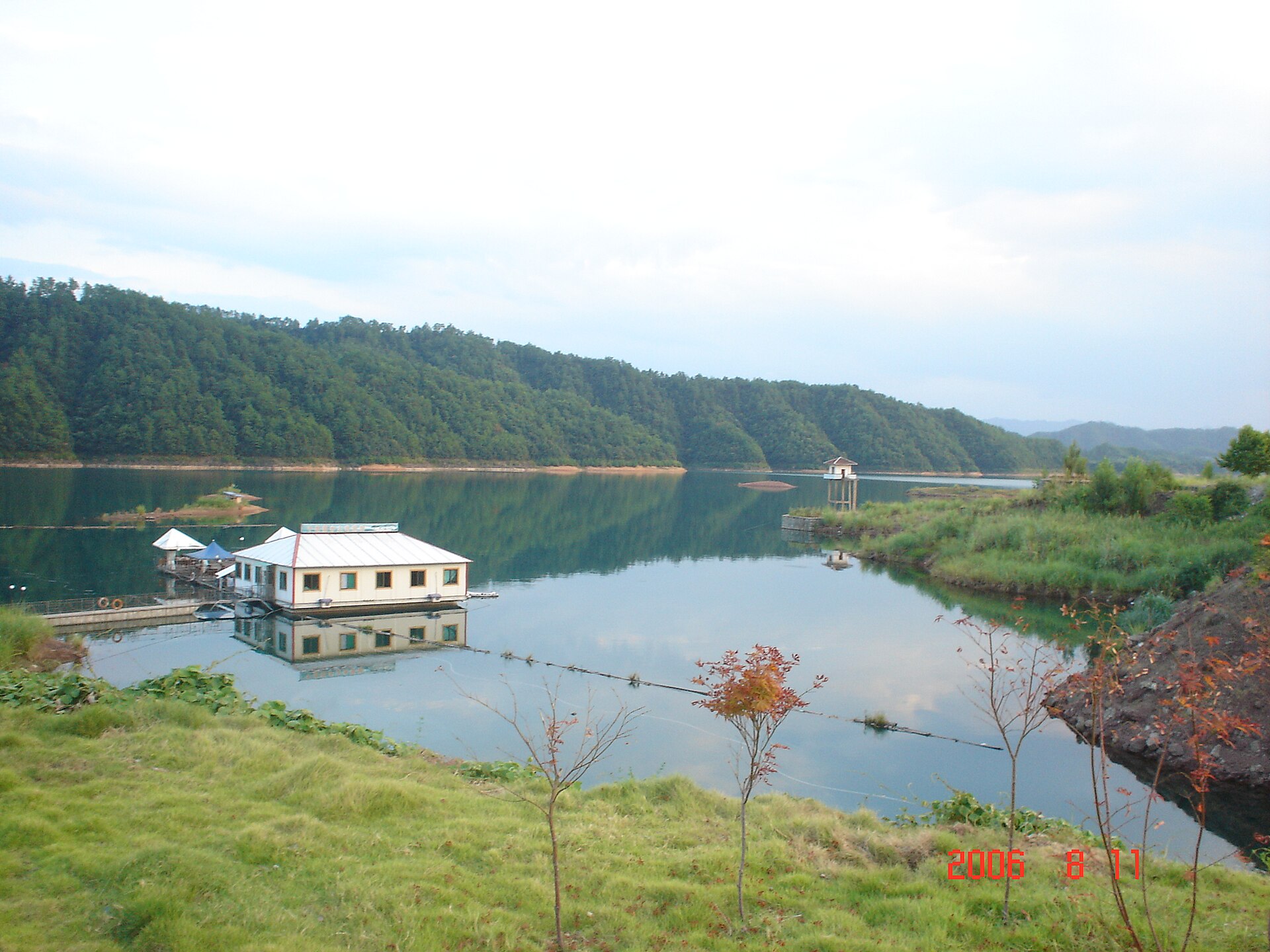 Qiandao Lake (Thousand Island Lake)