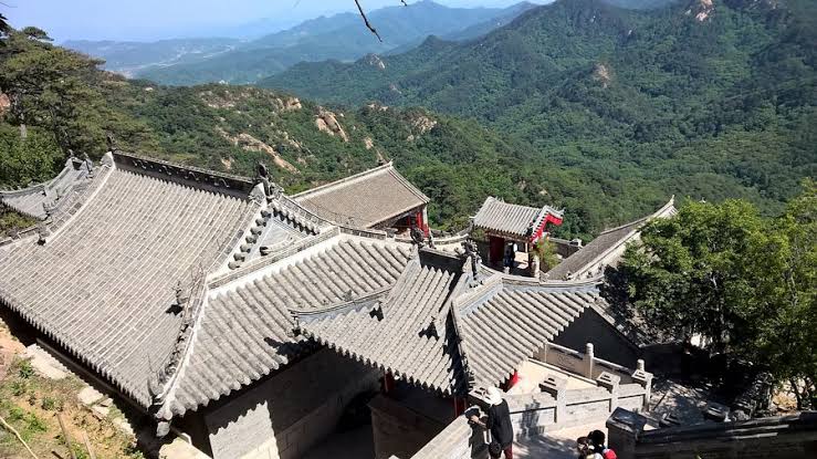 千山